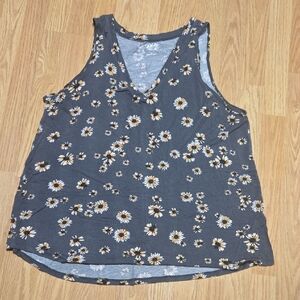 Maurices 24/7 Floral Sleeveless Top - Gray